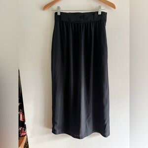 🖤 Vintage Giorgio Armani Black Label Silk MIDI Skirt Size 40 / 2 or 4
